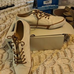 Frye gym shoes